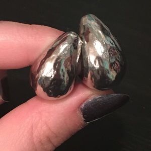 VTG Silver Tone hammered Teardrop J hoop Earrings